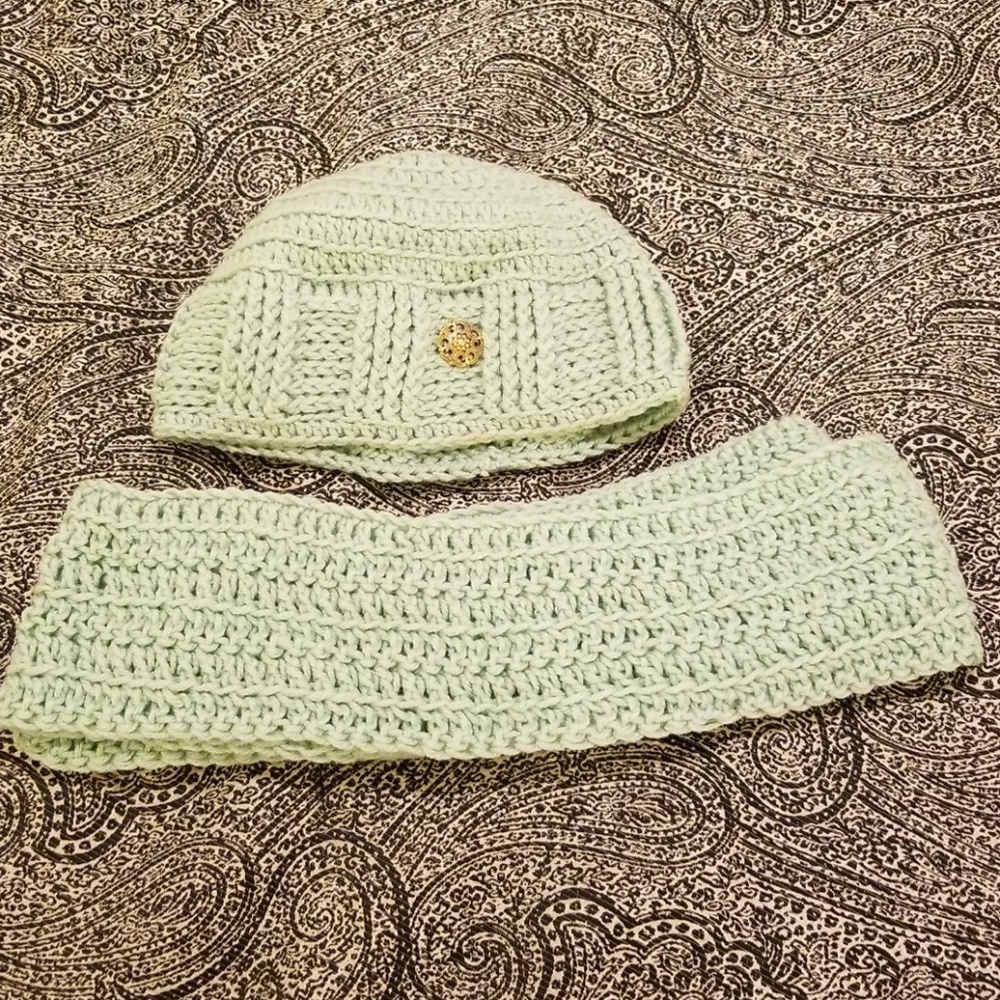 Hand knitted green hat and scarf set
